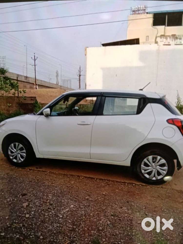 Maruti Suzuki Swift 2018 Amt Vxi, 2023, Petrol