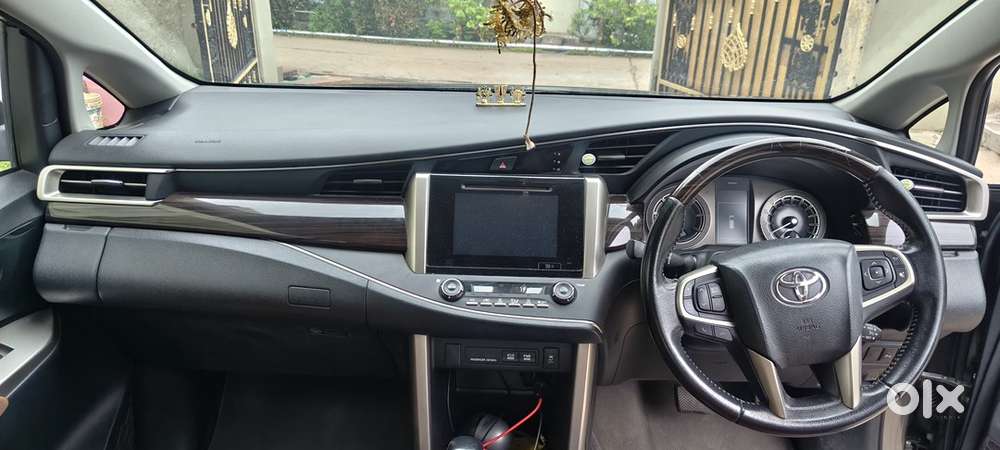 Toyota Innova Crysta 2018