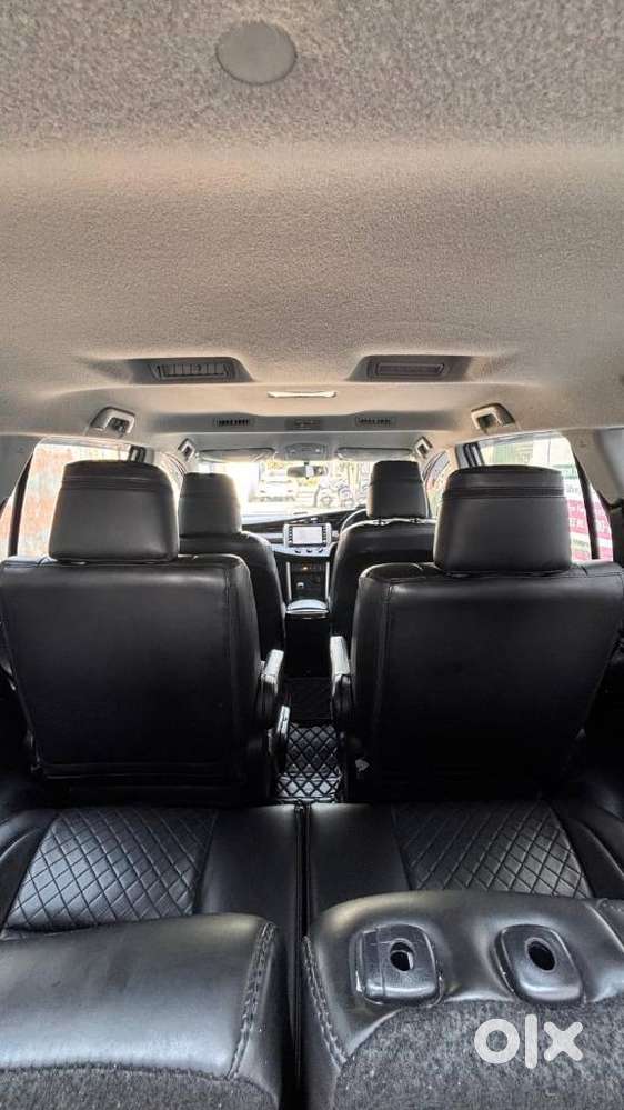 Toyota Innova Crysta, 2022, Petrol