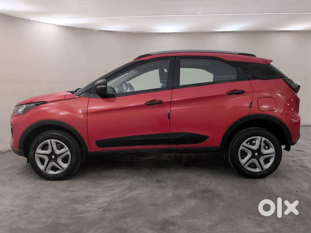 Tata Nexon 1.5 Revotorq Xma Plus (s) Amt, 2022, Diesel