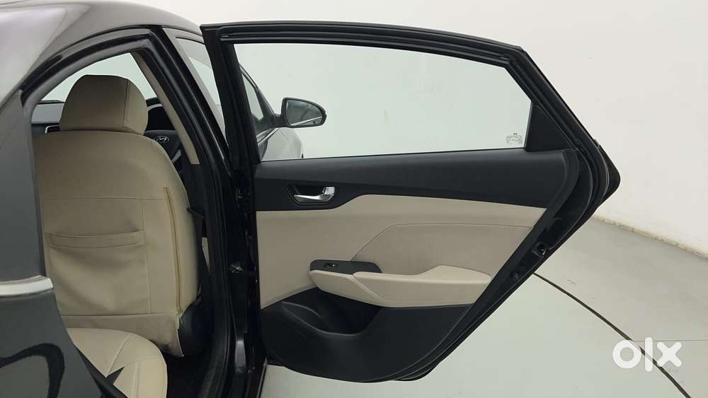 Hyundai Verna 1.5 Mpi Mt Sx (o), 2022, Petrol