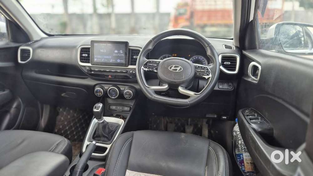 Hyundai Venue Sx (o) Mt 1.5 Diesel, 2022, Diesel