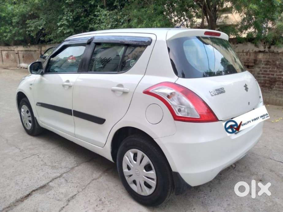 Maruti Suzuki Swift Lxi Option, 2016, Petrol