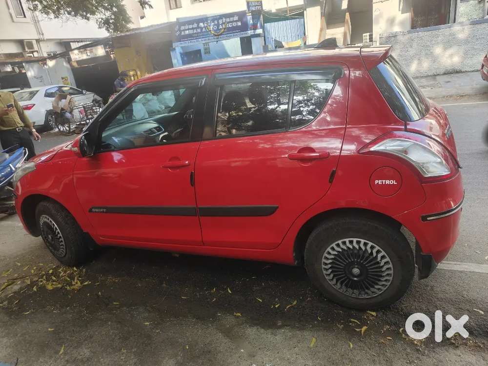 Maruti Suzuki Swift 2016 Petrol 49000 Km Driven