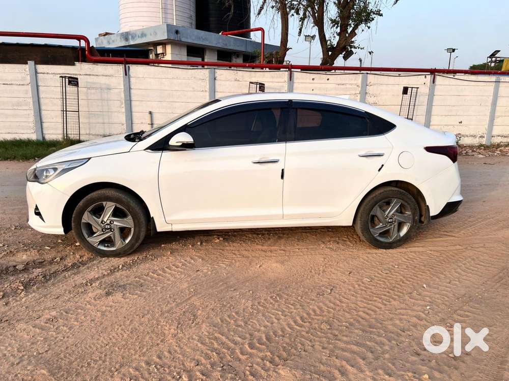 Hyundai Verna Sx 1.5 Petrol Ivt, 2021, Petrol