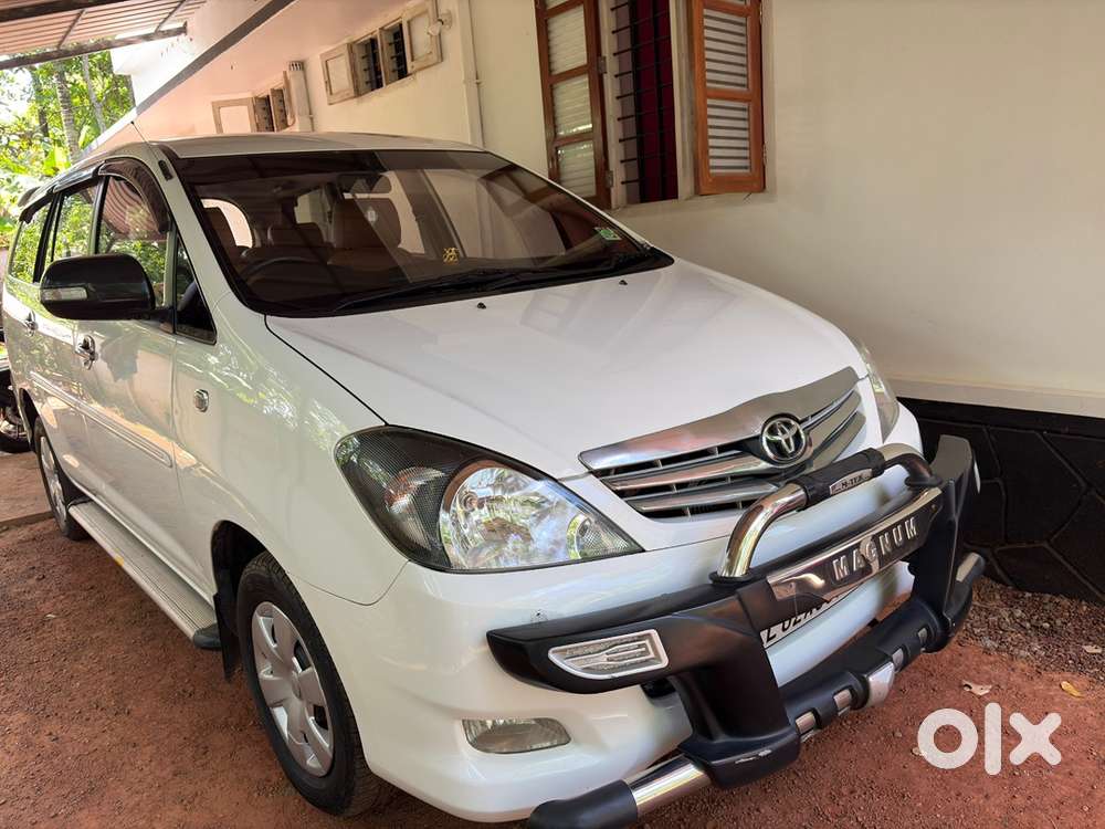 Toyota Innova 2012 Diesel Car