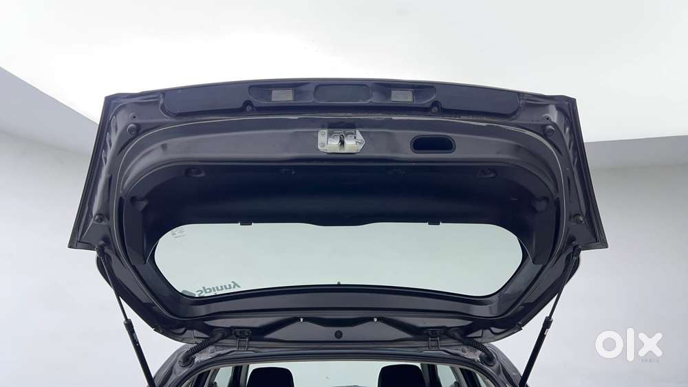 Maruti Suzuki Swift Vvt Vxi, 2016, Petrol
