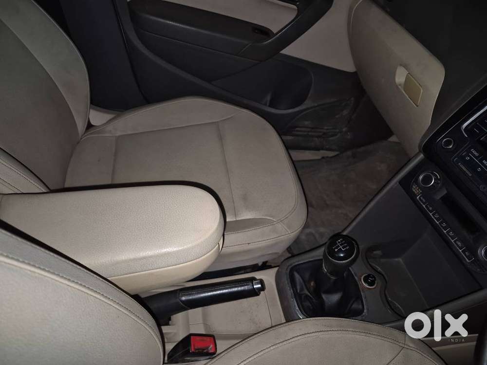 Volkswagen Vento Highline 2013
