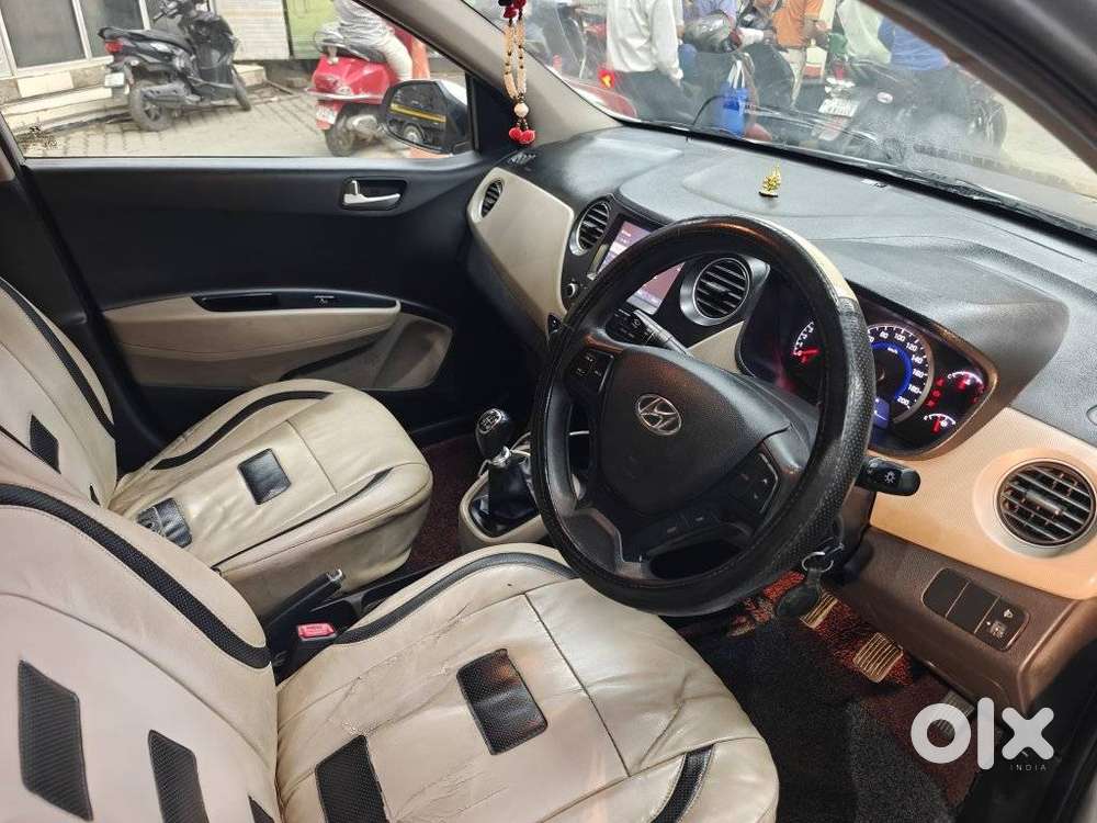 Hyundai Grand I10 Sportz Dual Tone 1.2 Vtvt, 2018, Petrol