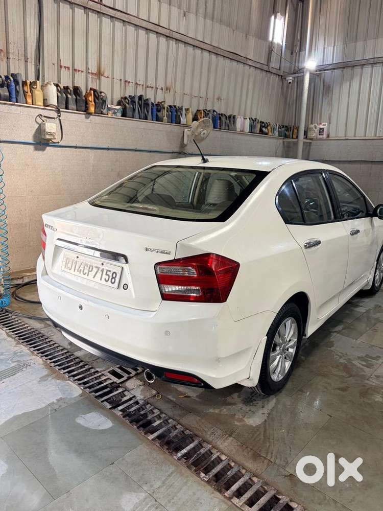 Honda City V Mt 2012 Top Model