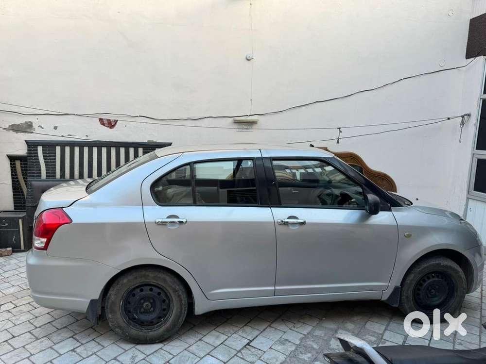 Maruti Suzuki Swift Dzire 2010 Petrol Well Maintained