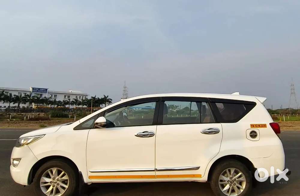 Toyota Innova Crysta 2017