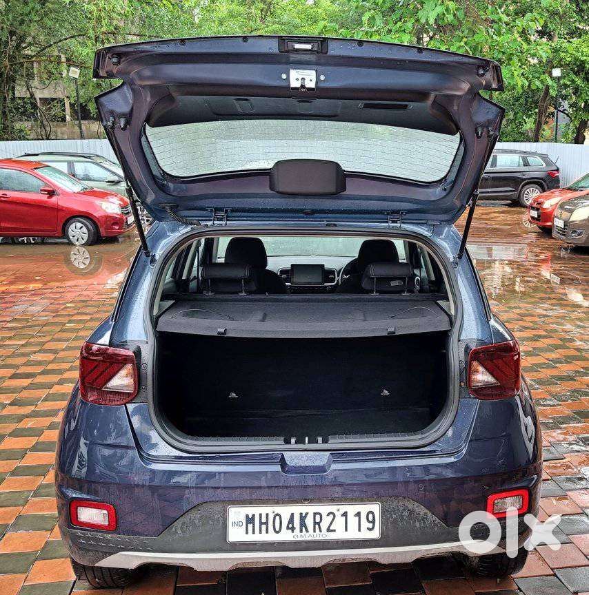 Hyundai Venue 1.0 Sx Turbo Dct, 2021, Petrol