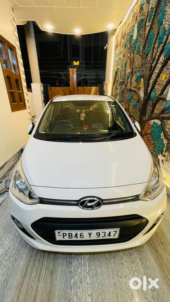 Hyundai Grand I10 2017 Petrol 28000 Km Driven