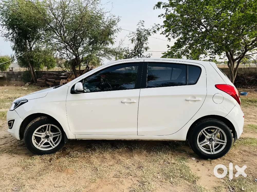 Hyundai I20 2013 Petrol Well Maintained