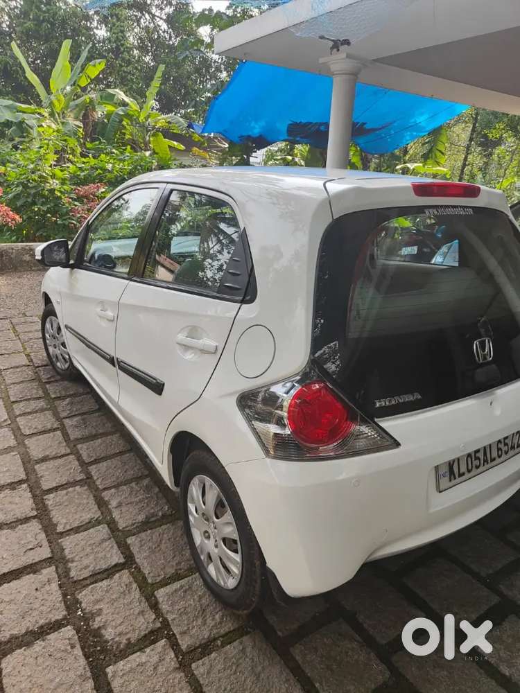 Honda Brio 2015 Petrol Well Maintained