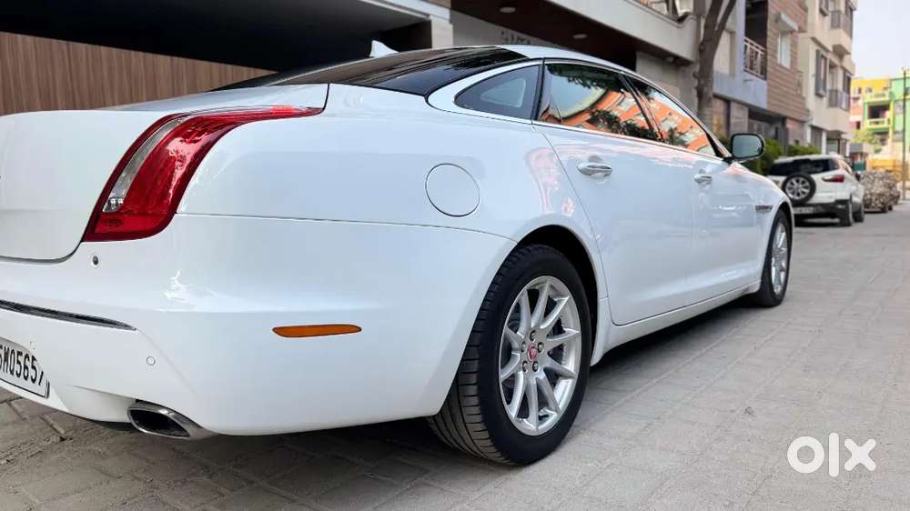 Jaguar Xj