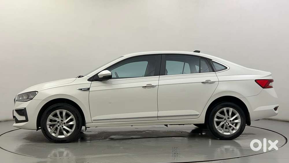 Skoda Slavia Ambition 1.0l Tsi Mt, 2023, Petrol