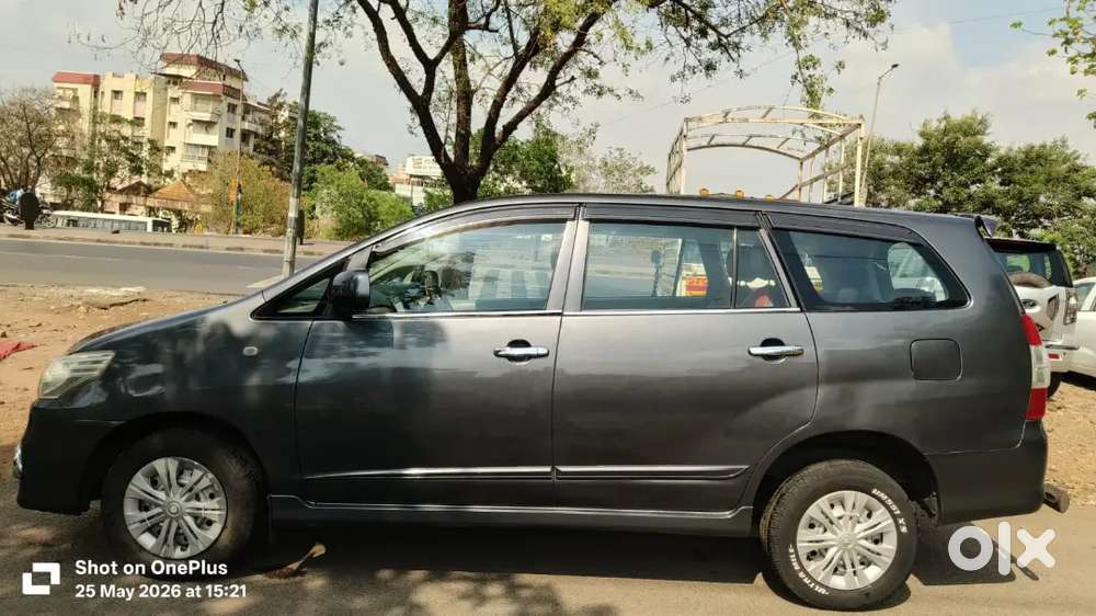 Toyota Innova 2015 Diesel Well Maintained