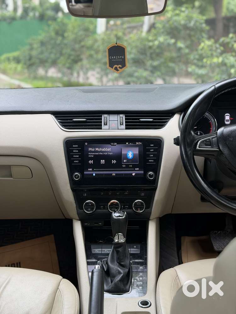 Skoda Octavia 1.8 Tsi Style Plus At, 2017, Petrol