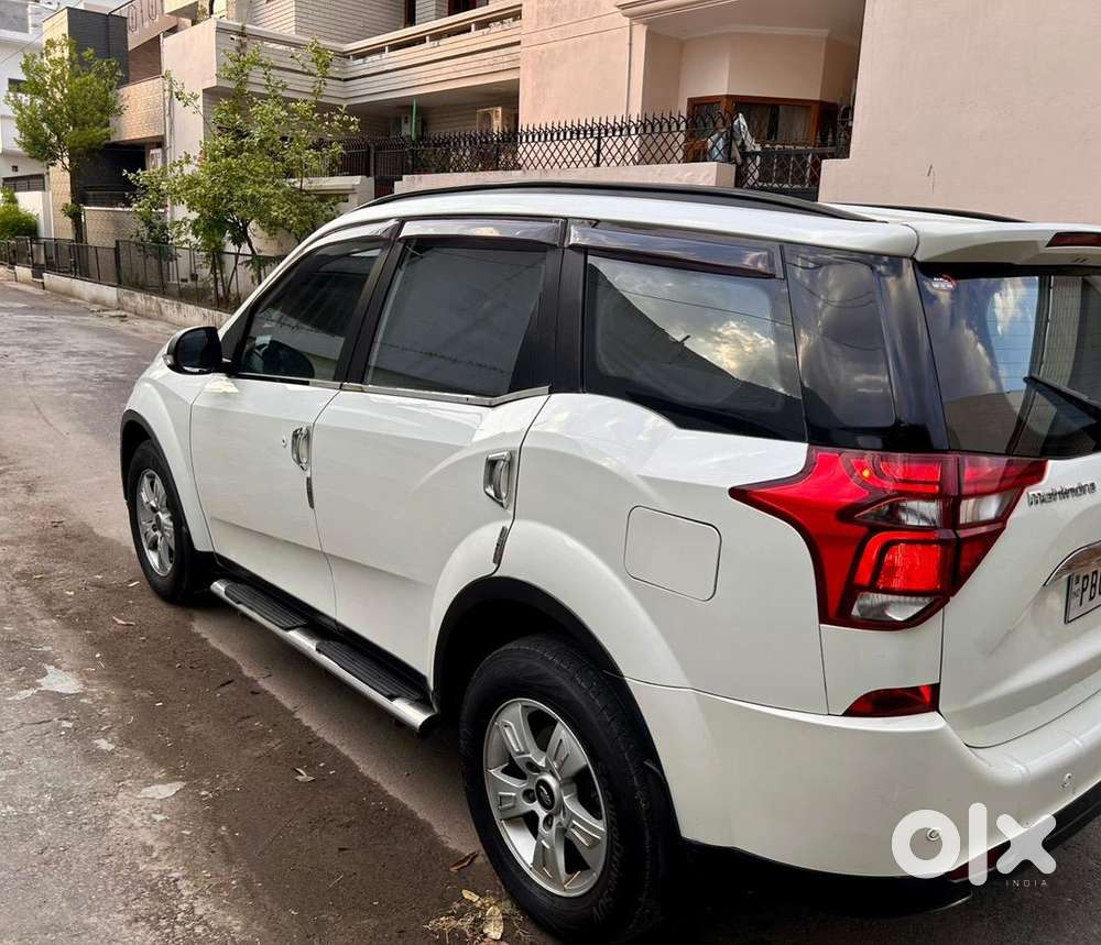 Mahindra Xuv500 2018 Diesel 85000 Km Driven