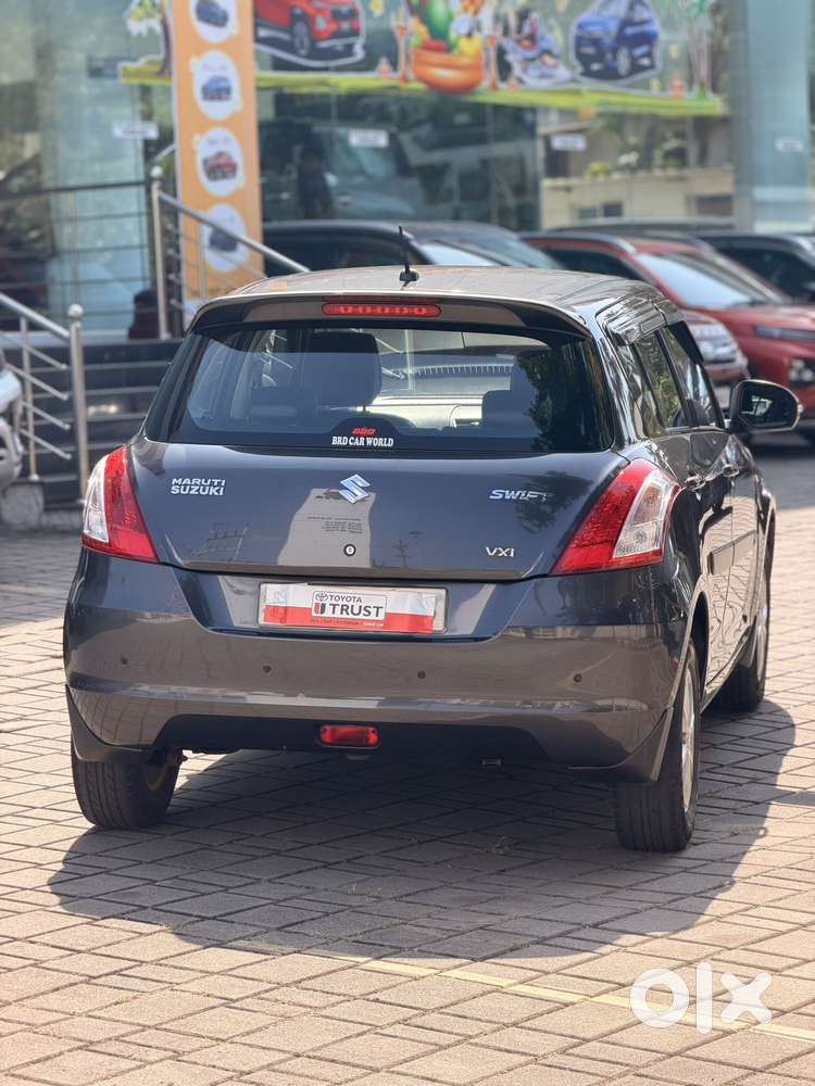 Maruti Suzuki Swift 1.2 Vxi (o), 2017, Petrol