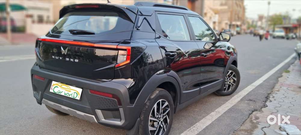 Mahindra Xuv 3xo Ax5 Ds Mt, 2025, Petrol