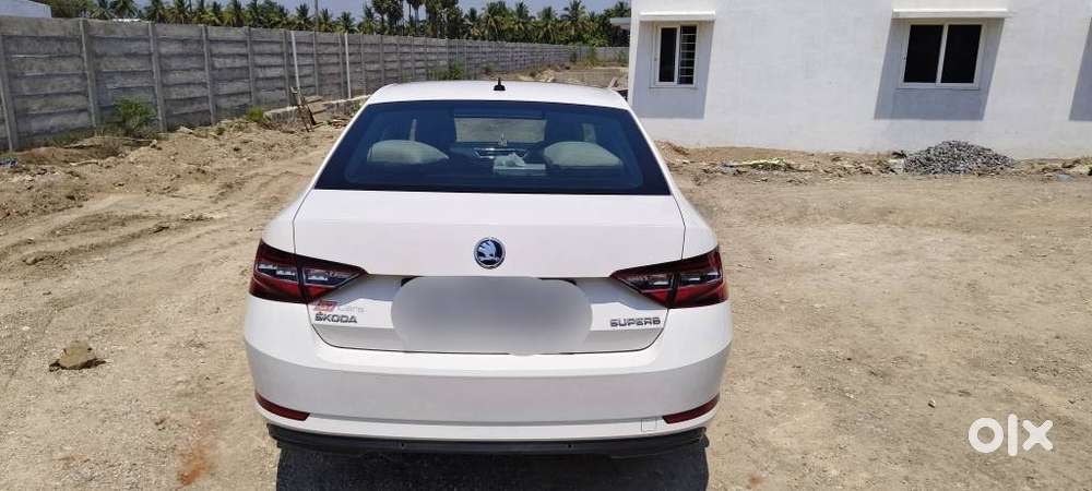 Skoda Superb L&k 1.8 Tsi At, 2019, Petrol