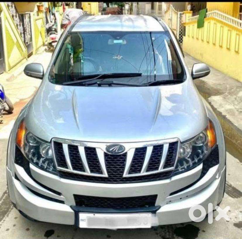 Mahindra Xuv500 2012 Petrol 120000 Km Driven