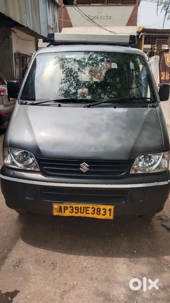 Maruti Suzuki Eeco 2022 Petrol 74500 Km Driven