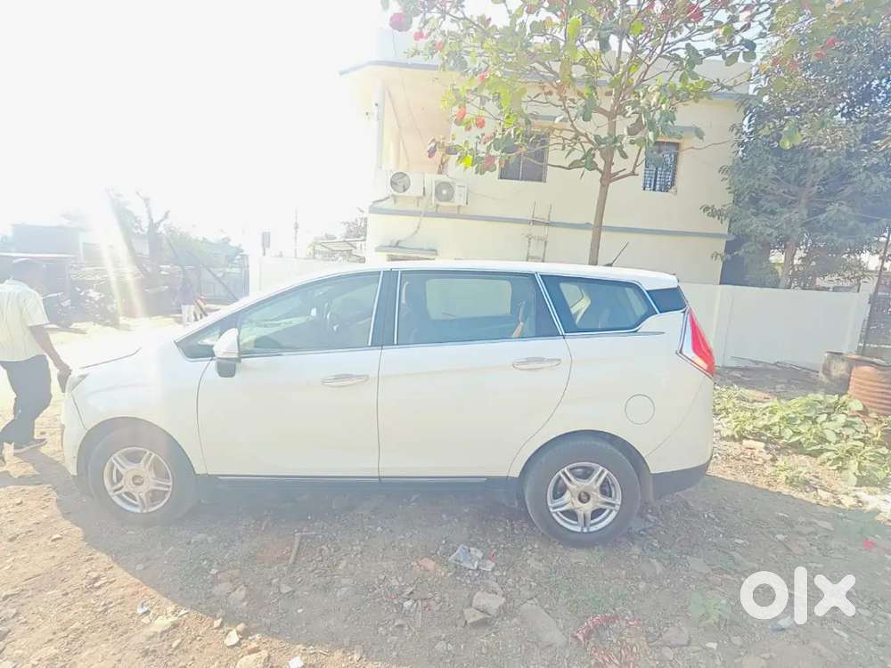 Mahindra Marazzo 2019 Car