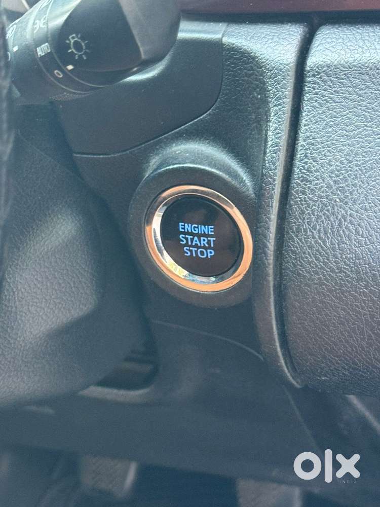 Toyota Innova Crysta 2.8 Gx At 8s, 2017, Diesel