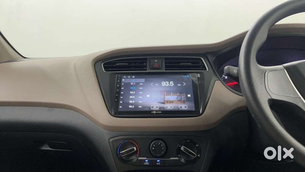 Hyundai Elite I20 1.2magna Executive At, 2018, Petrol