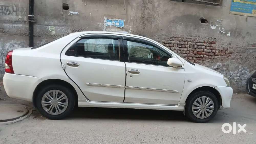 Toyota Etios 2011 Petrol Well Maintained
