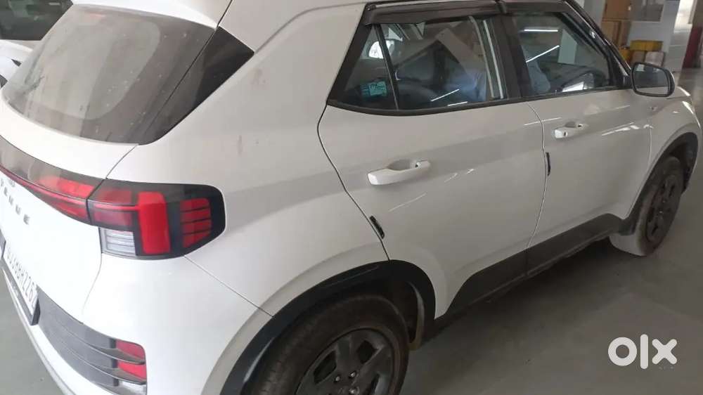 Hyundai Venue E Petrol 2024