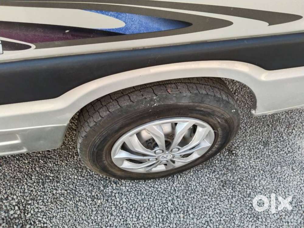 Maruti Suzuki Omni Mpi Std Bsiii 8-str W/ Immobiliser, 2016, Petrol