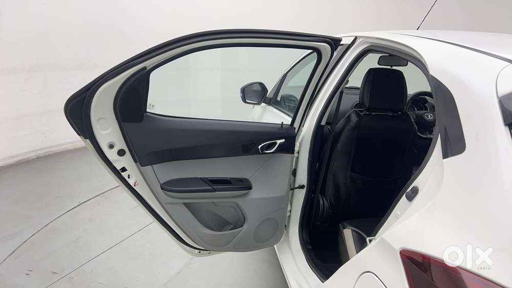 Tata Tiago 1.2 Revotron Xz Plus, 2020, Petrol