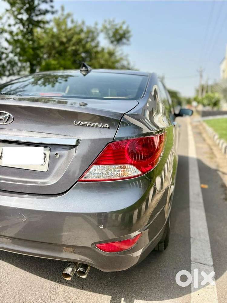 Hyundai Verna 1.6 Ex Petrol Showroom Condition  2013