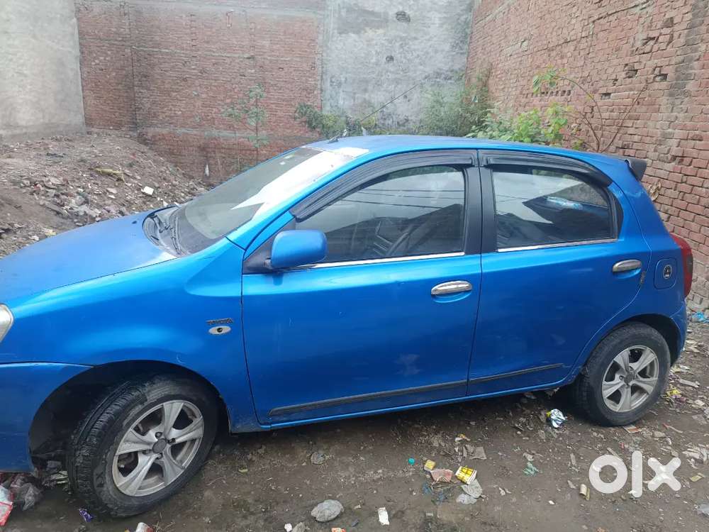 Toyota Etios Liva 2012 Petrol 80000 Km Driven