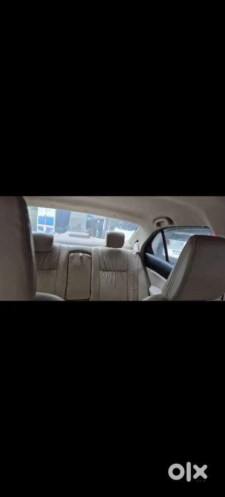 Maruti Suzuki Dzire 2017 Petrol Well Maintained