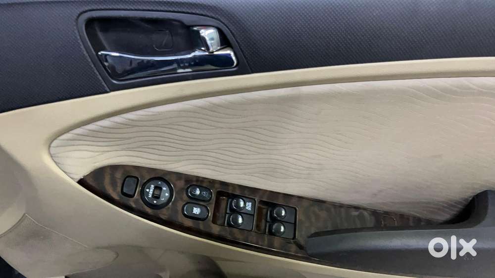 Hyundai Verna 1.4 Cx, 2014, Cng & Hybrids