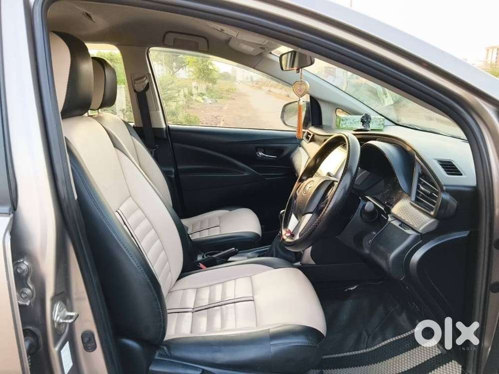 Toyota Innova Crysta 2.4 G Mt 8s, 2018, Diesel