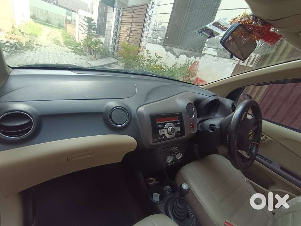 Honda Brio 2012