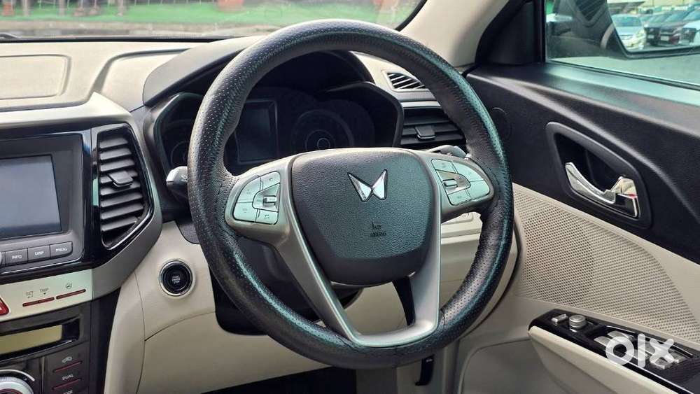 Mahindra Xuv300 W8 (o) 1.5 Diesel Amt, 2024, Diesel