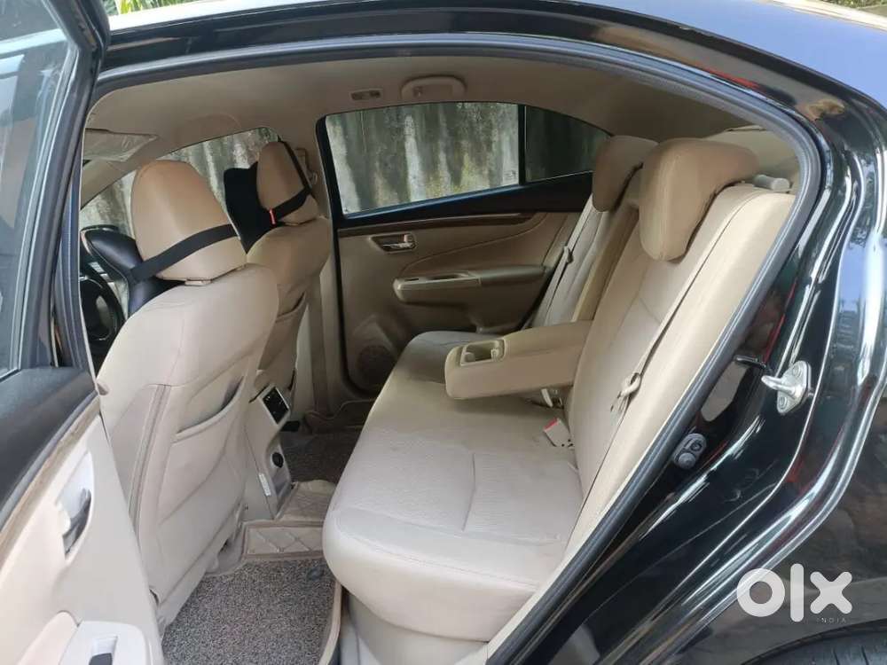 Maruti Suzuki Ciaz 1.5 Zeta Smart Hybrid 2022 Black Color