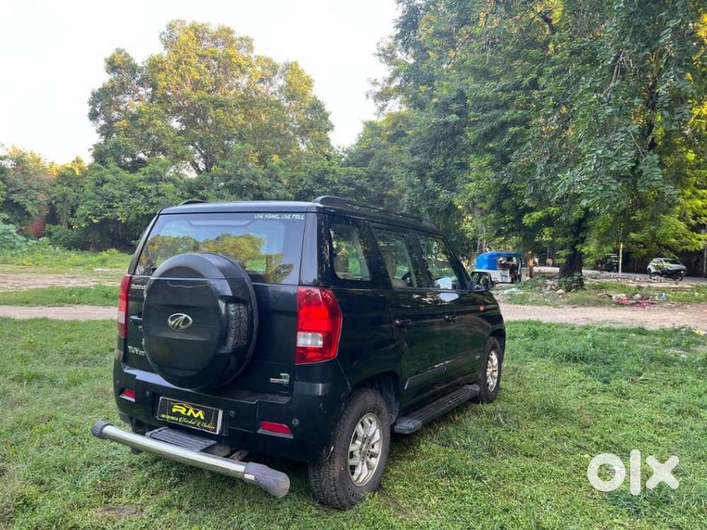 Mahindra Tuv 300 T8 Amt (automatic), 2017