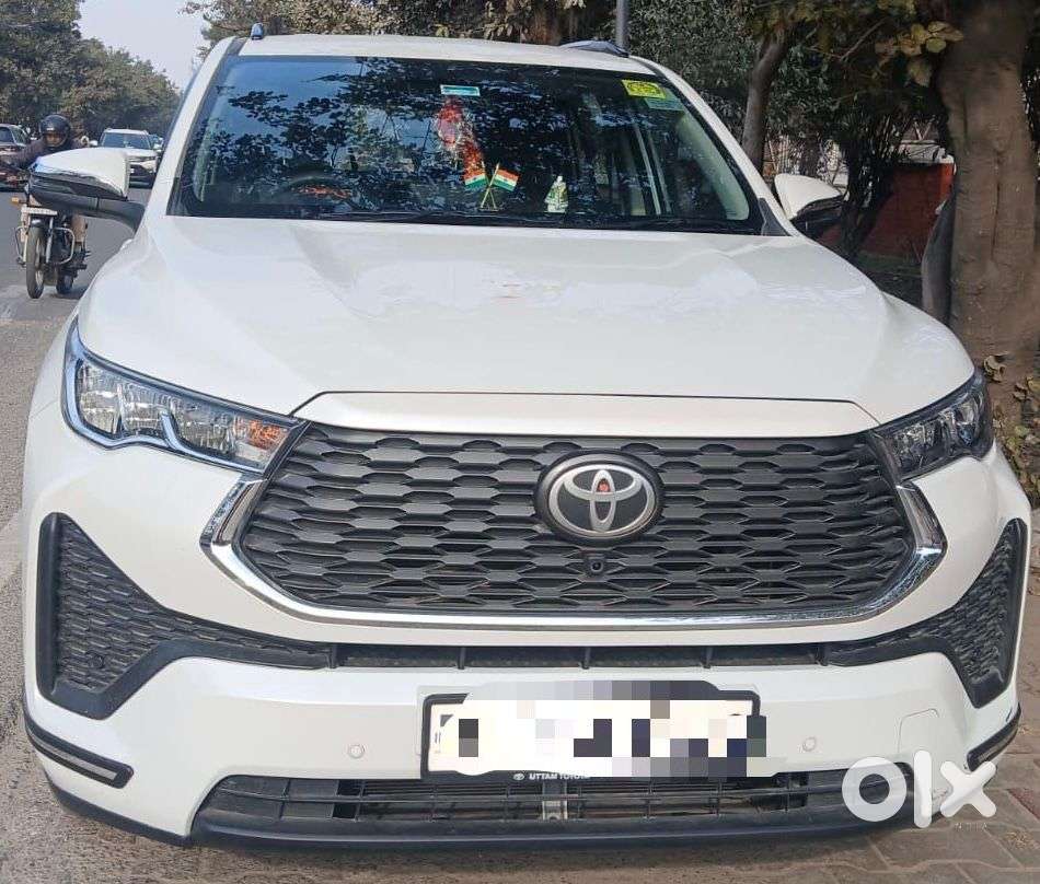 Toyota Innova Hycross 2.0 Vx Hybrid 7 Str, 2025, Cng & Hybrids