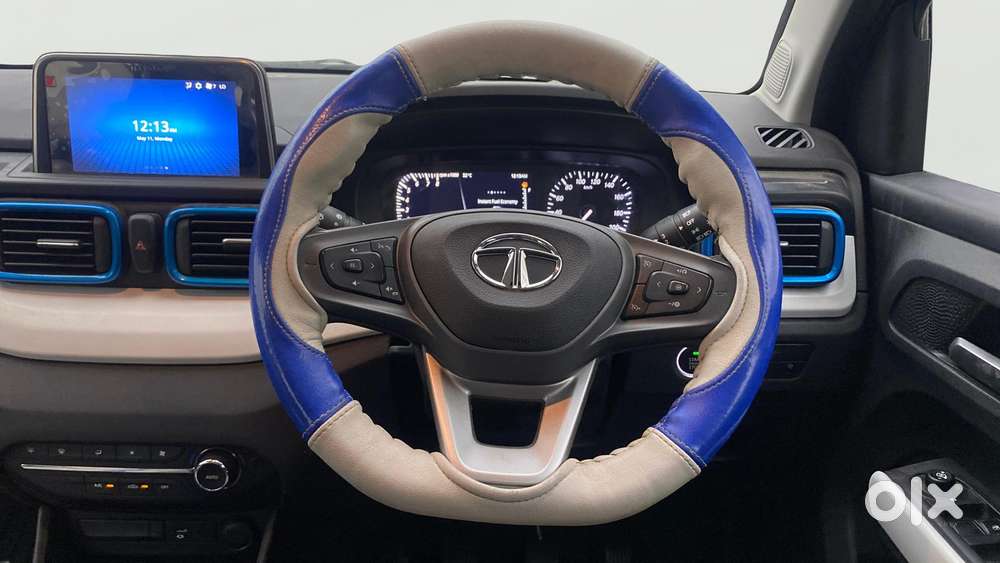 Tata Punch 1.2 Revotron Creative Amt Dual Tone, 2022, Petrol