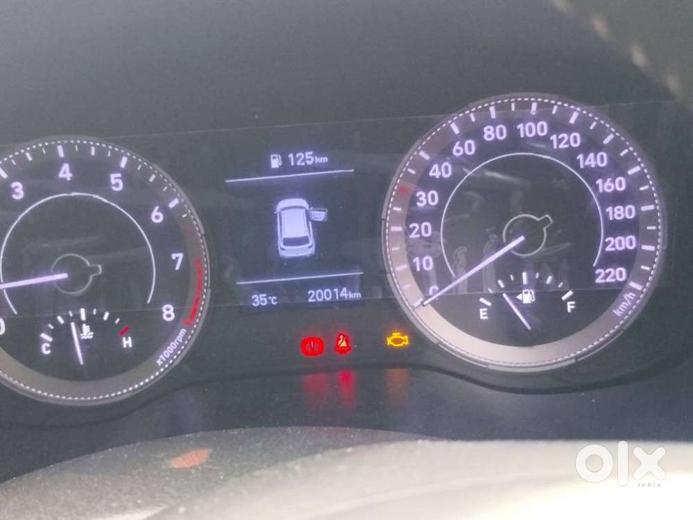 Hyundai Venue Sx Mt, 2019, Petrol