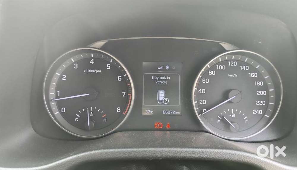 Hyundai Elantra 1.6 Sx Option, 2017, Cng & Hybrids